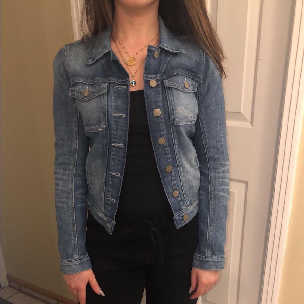 Guess Denim Women Jean jacket!